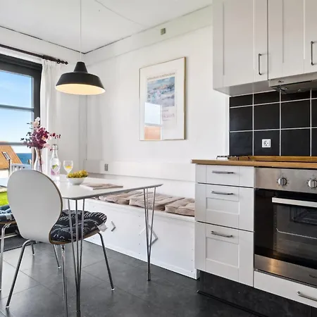Marika - 200m From The Sea By Interhome